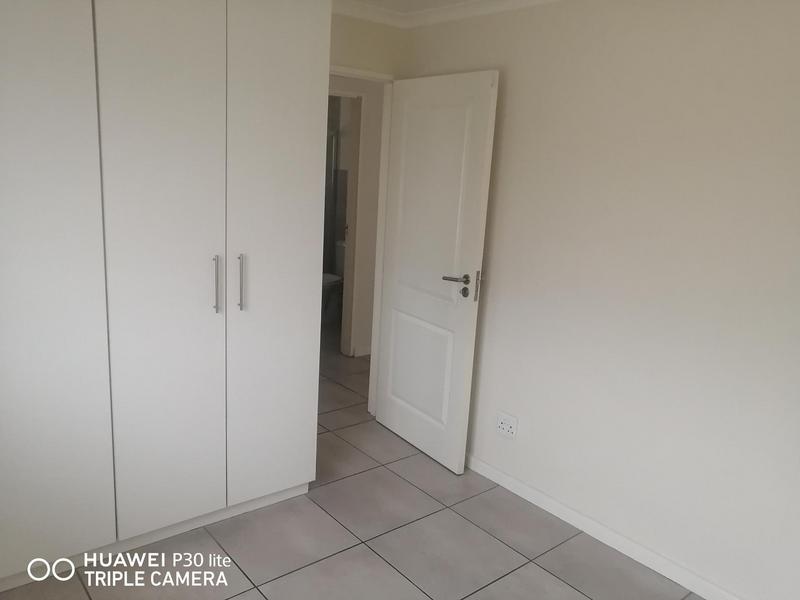 To Let 2 Bedroom Property for Rent in Heathfield Western Cape